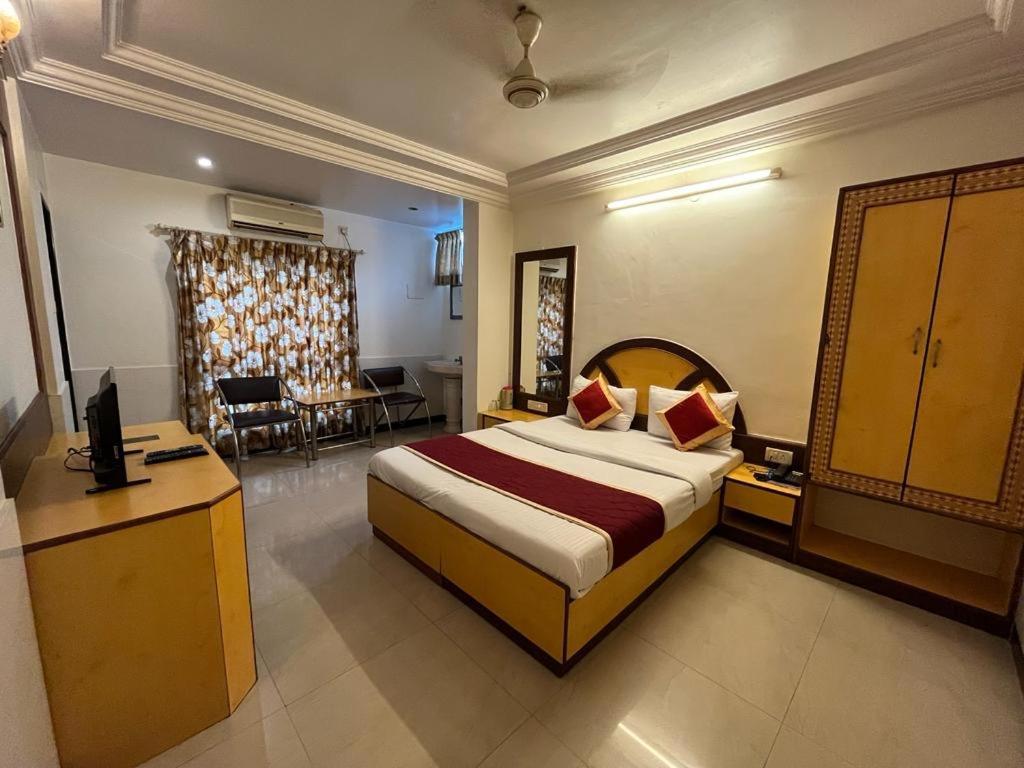 Ganga Sagar Hotel Бангалор Экстерьер фото