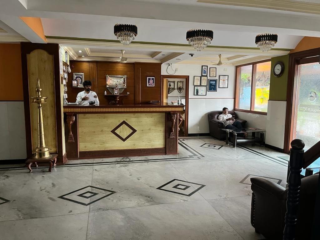 Ganga Sagar Hotel Бангалор Экстерьер фото